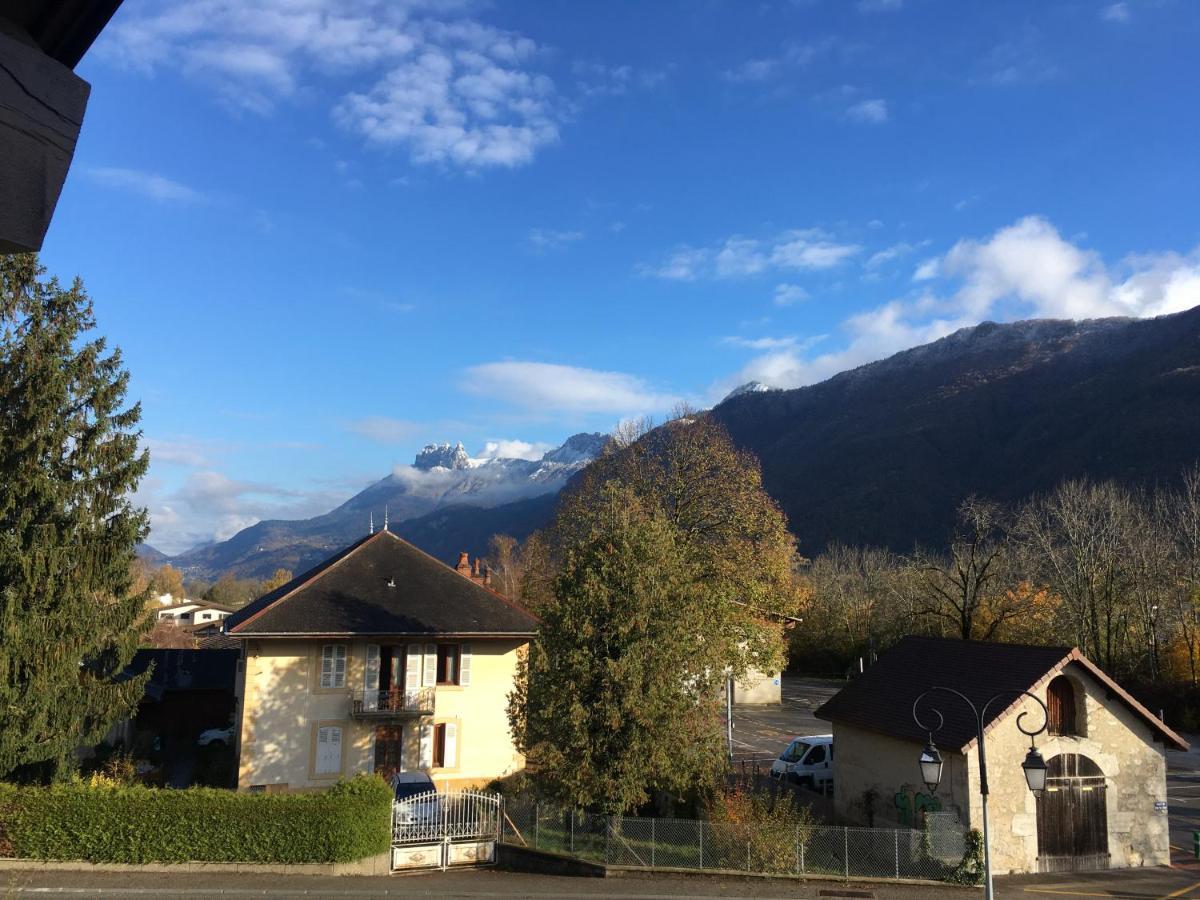 Appartement Plein Centre Village, Vue Montagnes, Proximite Immediate Lac Дусар Екстериор снимка