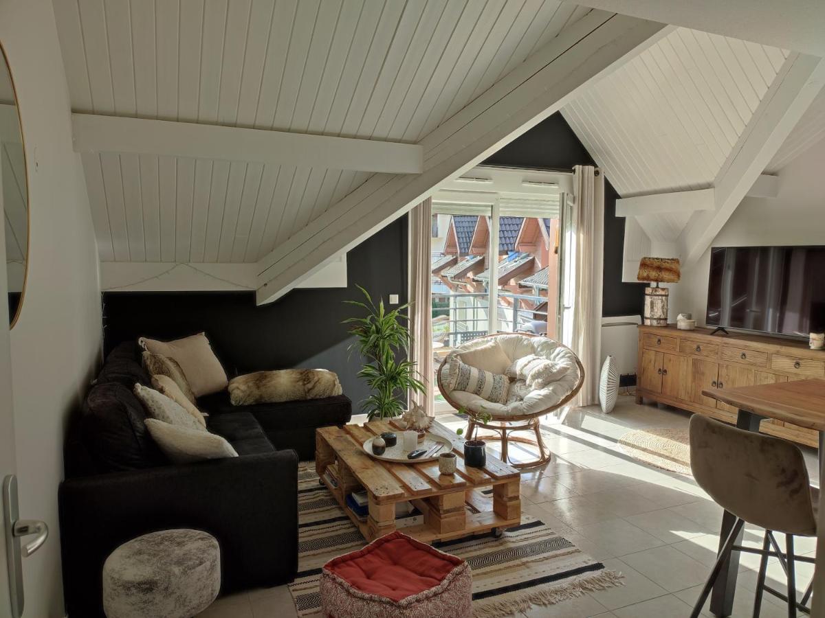 Appartement Plein Centre Village, Vue Montagnes, Proximite Immediate Lac Дусар Екстериор снимка